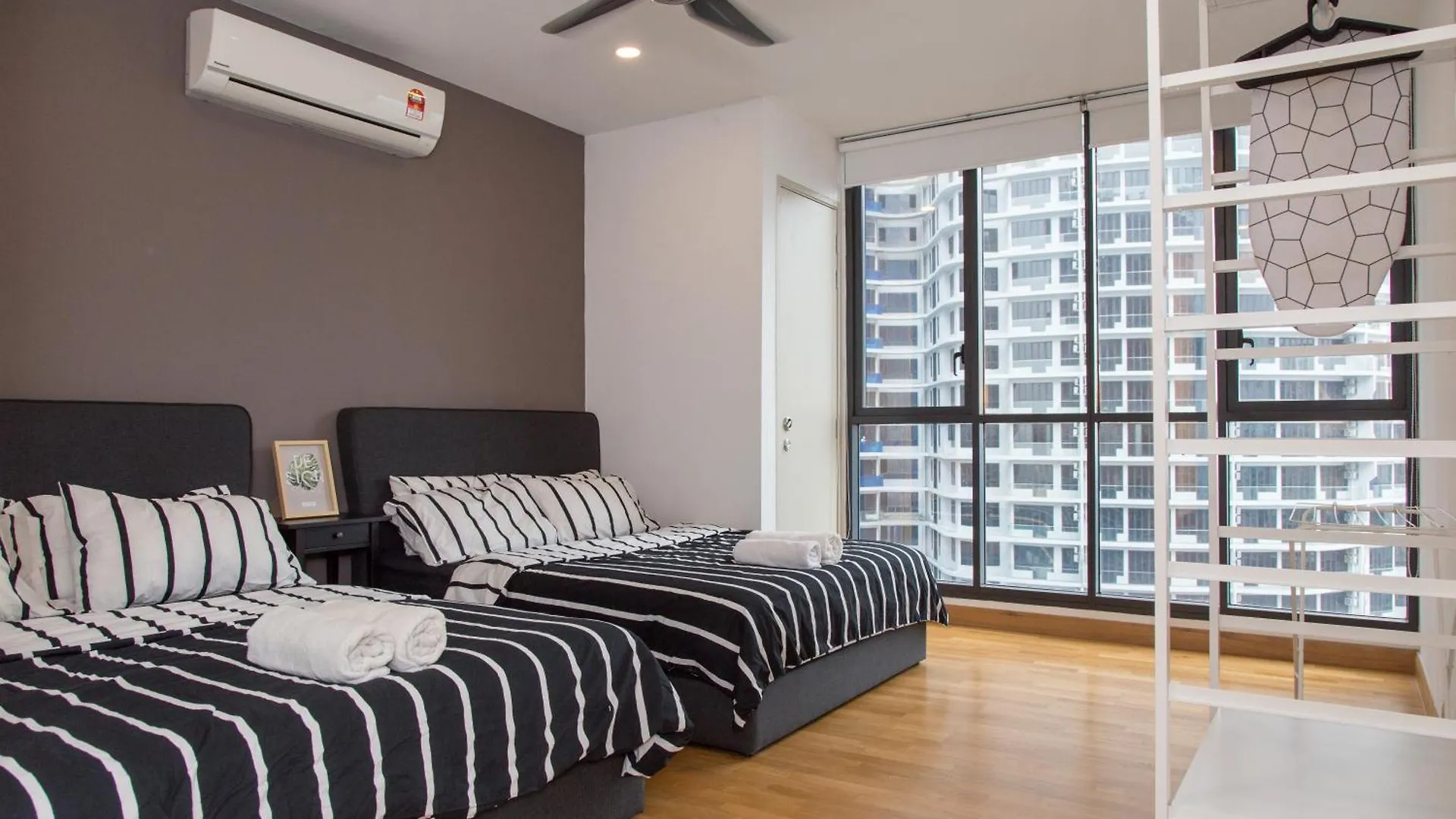 Kl Gateway Bangsar By Sleepy Bear Apartment Kuala Lumpur